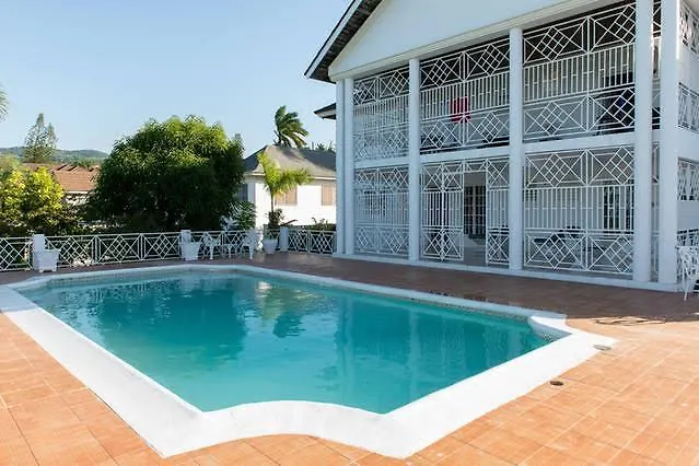 Vila The Lawrence Pool House Montego Bay Jamajka